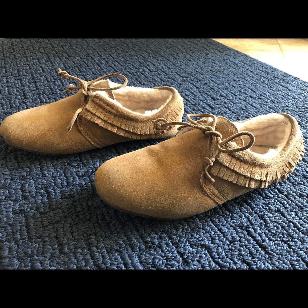Slippers - Picture 4 of 8